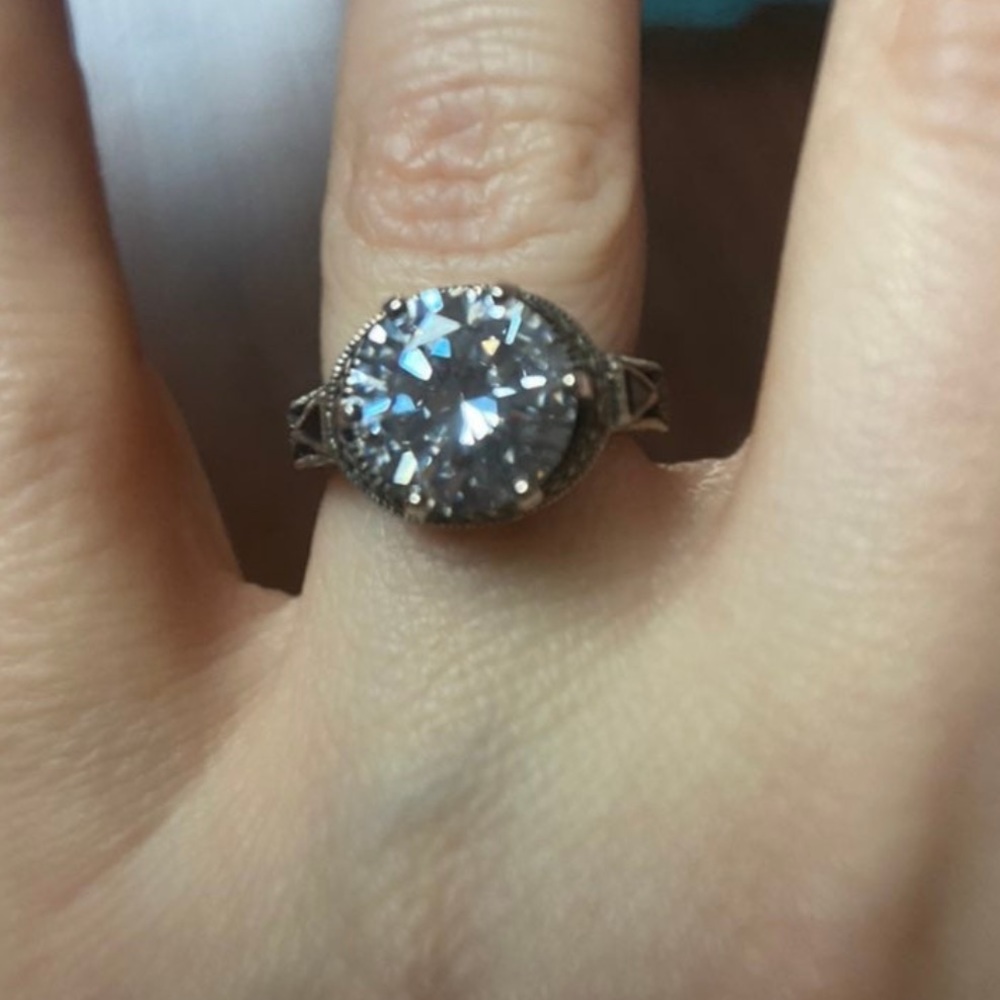 Vintage-Inspired Silver Ring with Clear Sparkling Stone